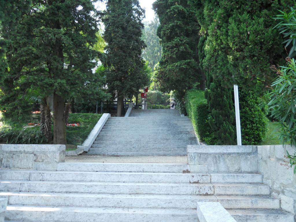 Residenza Del Pascia - Appartamento Camphora Oggebio Zimmer foto