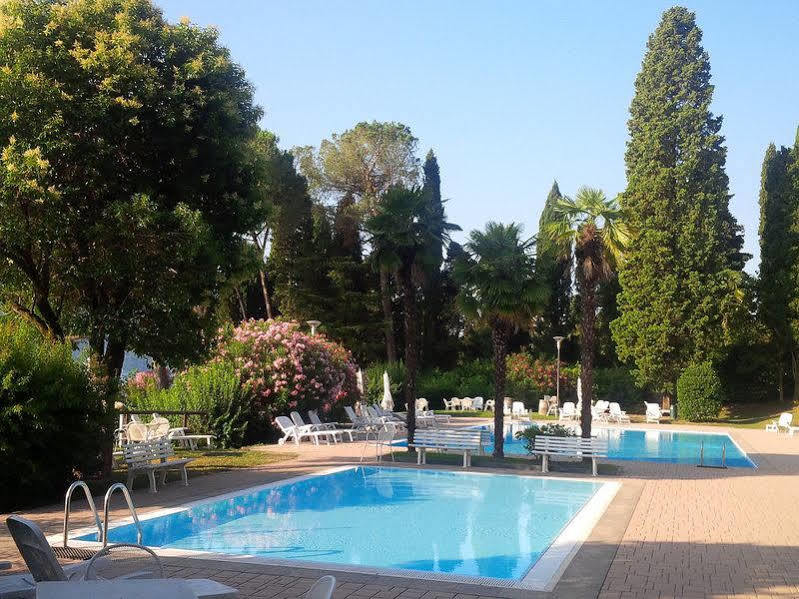 Residenza Del Pascia - Appartamento Camphora Oggebio Exterior foto